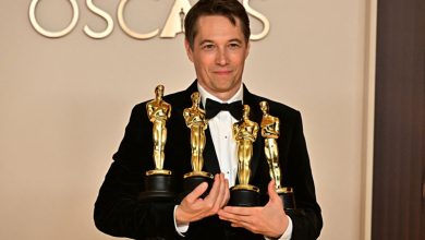 Sean Baker giành bốn giải Oscar 2025 với phim Anora quay bằng iPhone 5S