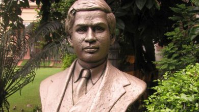 Srinivasa Ramanujan là ai?