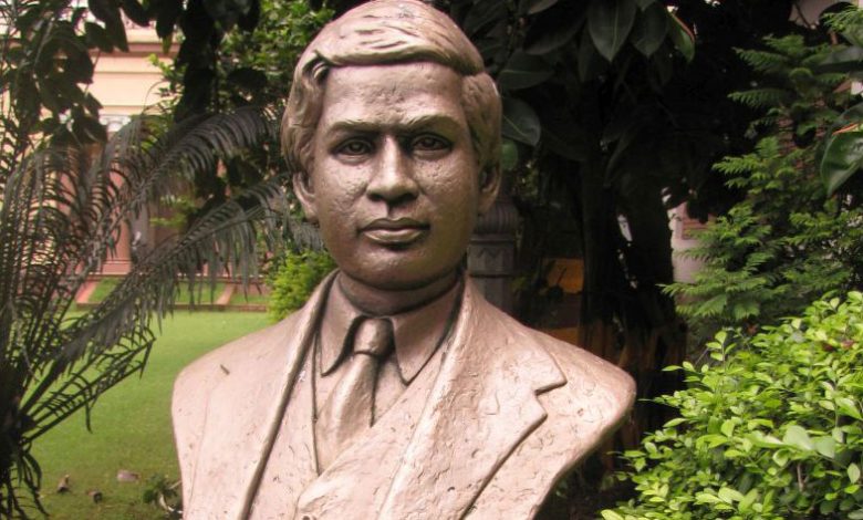 Srinivasa Ramanujan là ai?