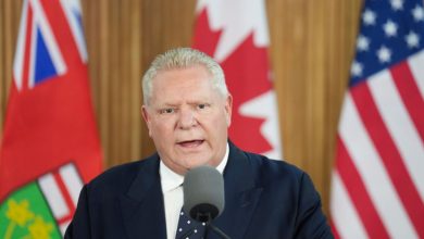 Thủ hiến Doug Ford trở thành "Captain Canada" bảo vệ đất nước trước Trump