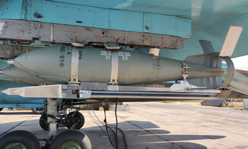 Tiêm kích Su-34 Nga sử dụng bom lượn UMPK-PD tăng tầm vô hạn