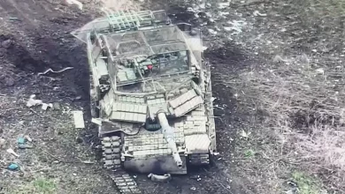 Xe tăng Abrams Ukraine trúng mìn, bị drone Nga tấn công