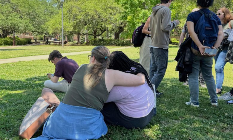 Xả súng tại Đại học Bang Florida khiến hai người thiệt mạng