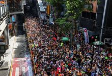 Bangkok tưng bừng đón Tết té nước Songkran 2025