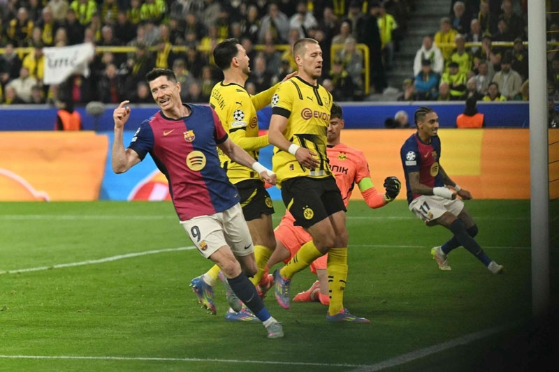 Barca vất vả vào bán kết Champions League sau chiến thắng 5-3