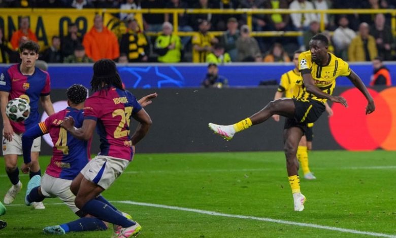 Barca vất vả vào bán kết Champions League sau chiến thắng 5-3