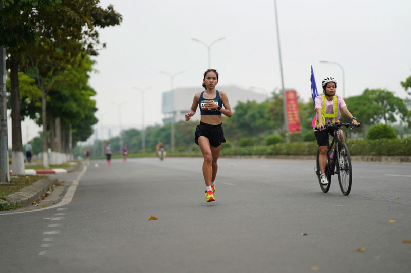 Hồng Lệ Vươn Lên Thứ Ba Trong Top VĐV Marathon Nữ Việt Nam