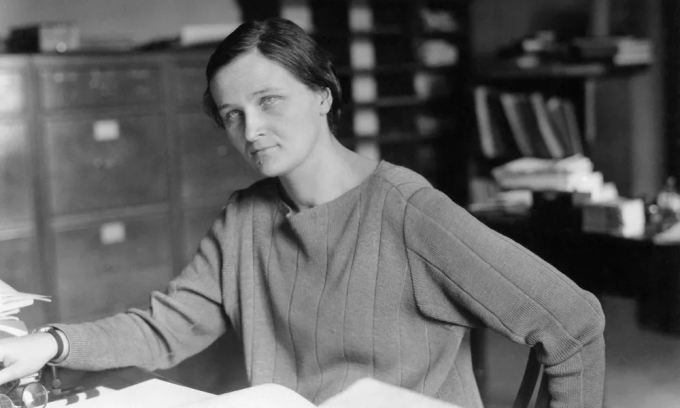 Cecilia Payne-Gaposchkin và cuộc cách mạng trong ngành thiên văn học