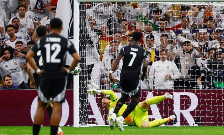 Carvajal tức giận phản ứng khi Saka đá hỏng penalty
