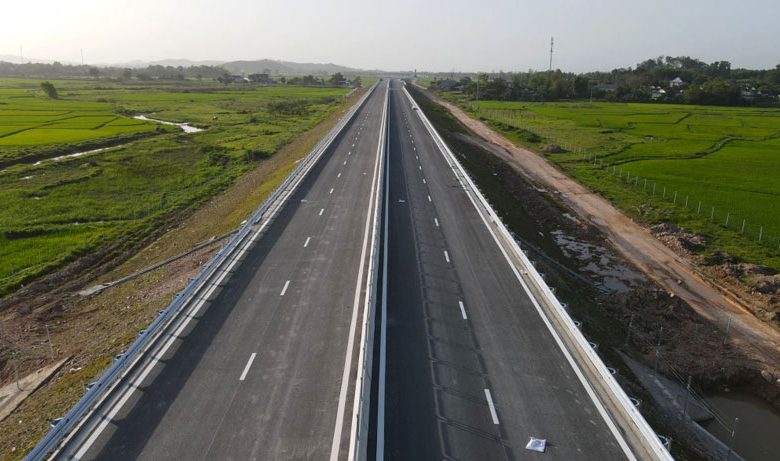 Thông xe 4 dự án cao tốc Bắc Nam thúc đẩy giao thông vận tải