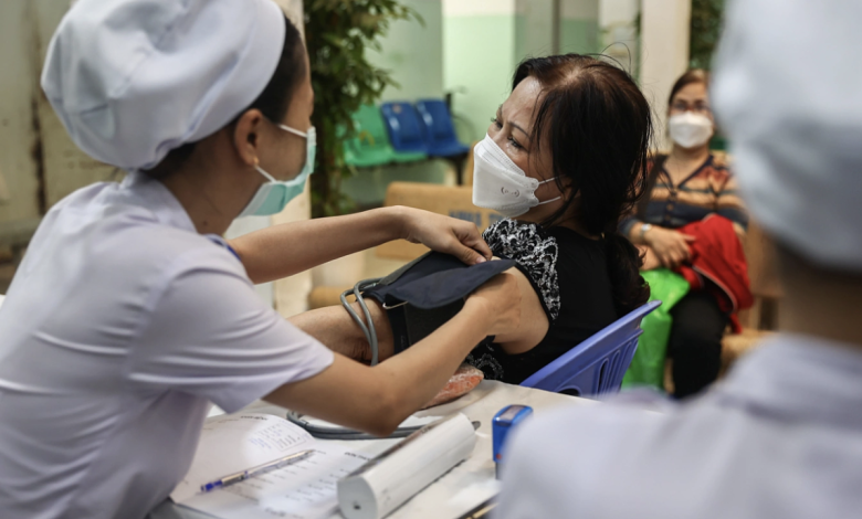 Cảnh giác với trà hạ huyết áp: Tiềm ẩn nguy cơ sức khỏe
