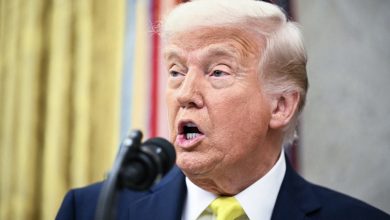 Trump kêu gọi Putin ngừng tấn công Kiev ngay lập tức