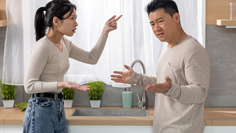 Chuyện tài chính trong hôn nhân: Lựa chọn và khác biệt sống
