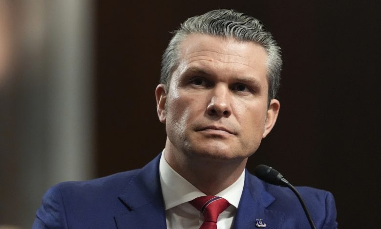 Bộ trưởng Quốc phòng Hegseth bị Lầu Năm Góc nghi ngờ rò rỉ thông tin.