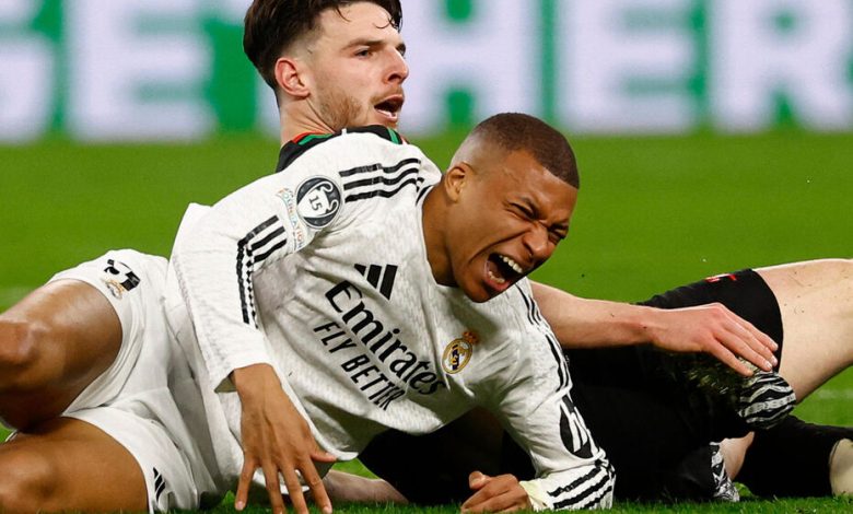 Real Madrid bị loại khỏi Champions League sau thất bại trước Arsenal