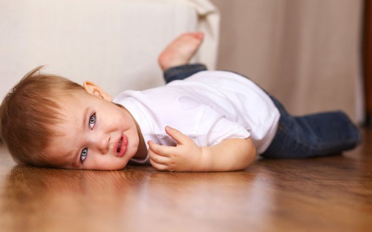 Tai nạn nghiêm trọng do xe tập đi ở trẻ nhỏ