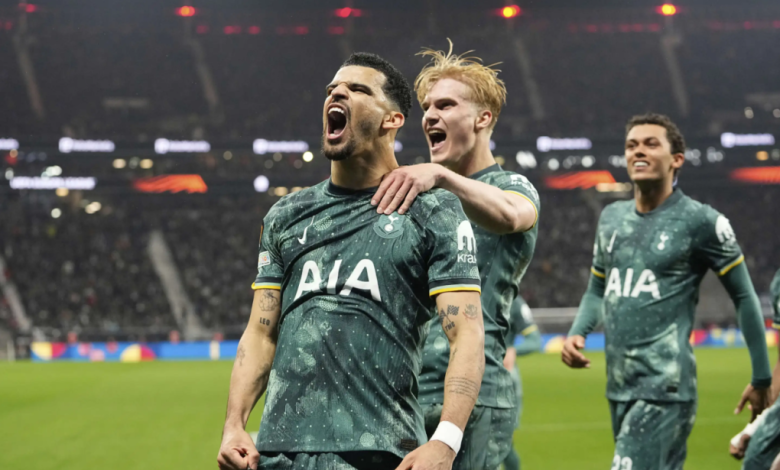 Tottenham tiến vào bán kết Europa League sau 41 năm chờ đợi.