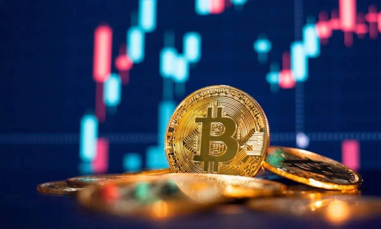 Bitcoin vượt ngưỡng 100.000 USD, Ethereum chạm 2.200 USD