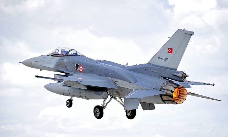 Tiêm kích F-16 Thổ Nhĩ Kỳ cảnh báo máy bay Israel ở Syria
