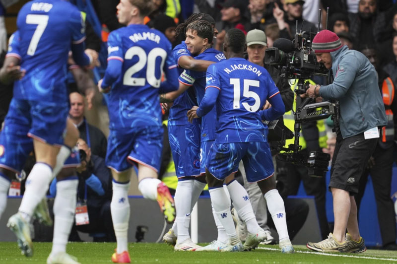 Chelsea thắng Liverpool, sôi động cuộc đua vào top 5 Ngoại hạng Anh