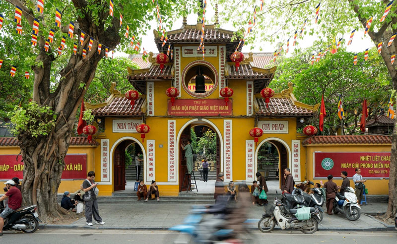 Chùa Quán Sứ rước xá lợi Đức Phật dịp Vesak 2025