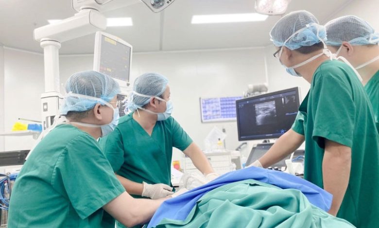 Cuộc mổ phức tạp cứu sống bệnh nhân ung thư tiểu đường và suy thận