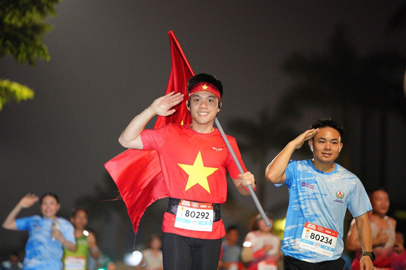 Hai tài năng trẻ xuất sắc vô địch giải bán marathon công an