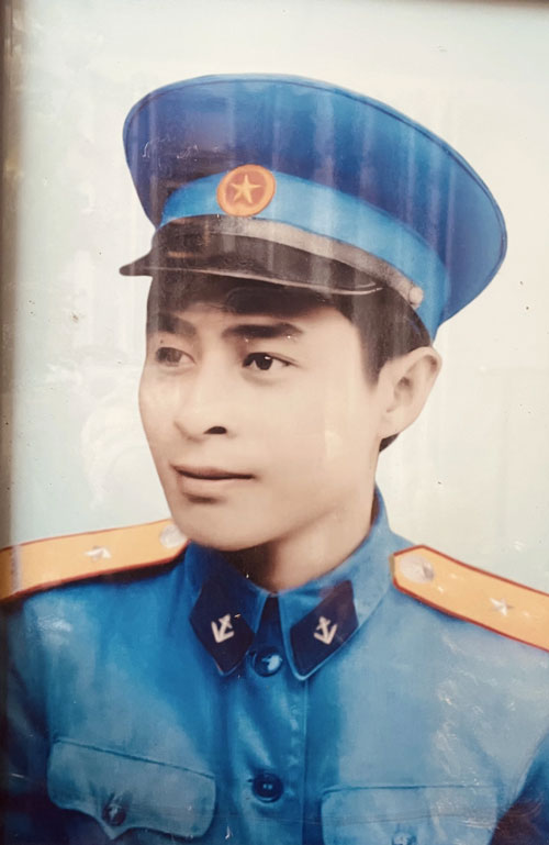 Hội Ngộ Cảm Động Giữa Người Con Và Di Sản Trường Sa