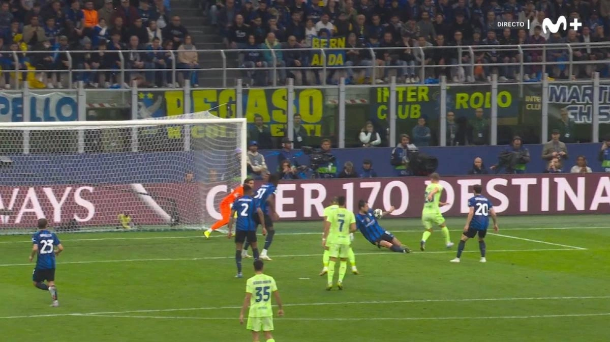 Trận đấu đầy tranh cãi giữa Inter và Barca: VAR quyết định số phận