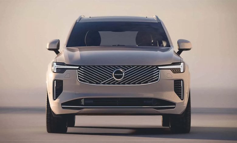 Volvo triệu hồi 454.000 xe do lỗi phần mềm camera lùi