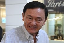 Hai bác sĩ Thái Lan bị đình chỉ vì điều trị cho Thaksin