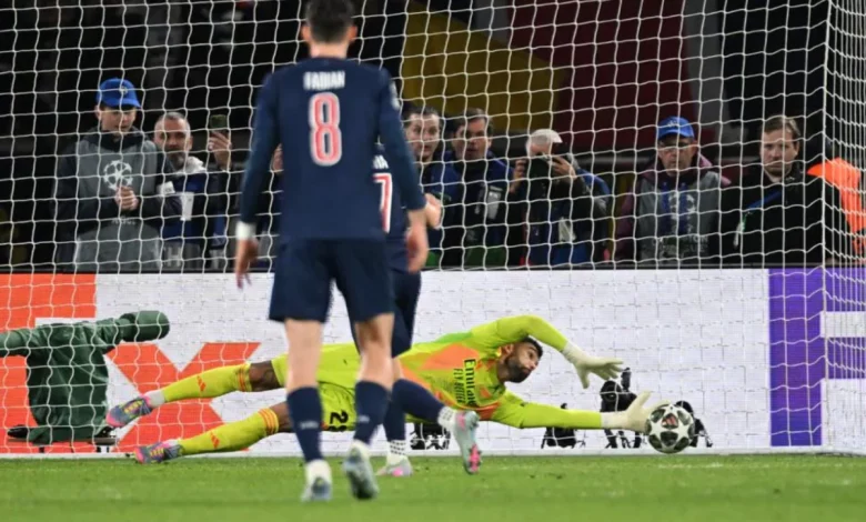 PSG trải qua 6 phút kịch tính trước Arsenal tại Champions League