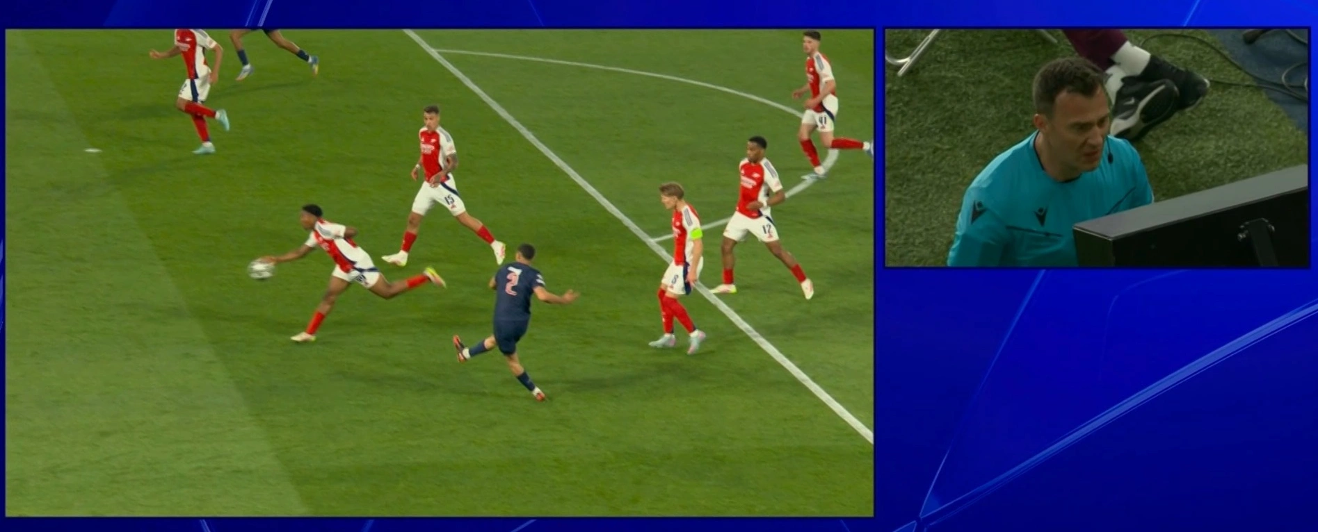 PSG trải qua 6 phút kịch tính trước Arsenal tại Champions League