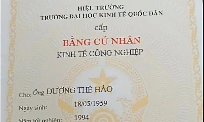 Cựu sinh viên kiện trường đòi bồi thường 44 tỷ vì thất lạc hồ sơ