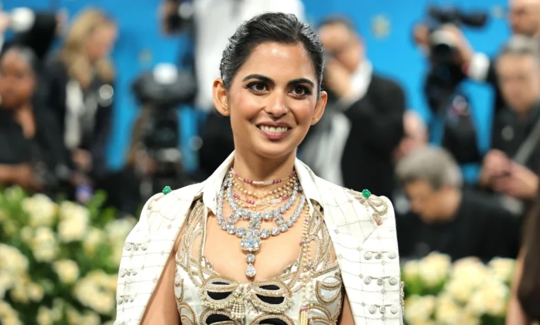 Isha Ambani tỏa sáng tại Met Gala 2025 với thời trang xa xỉ