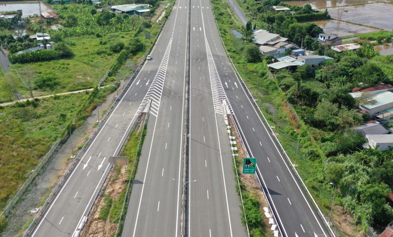 VEC đề xuất thu phí 2.000 đồng/km cho cao tốc Bến Lức - Long Thành