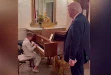 Con trai Ivanka chơi piano cho ông ngoại Donald Trump nghe