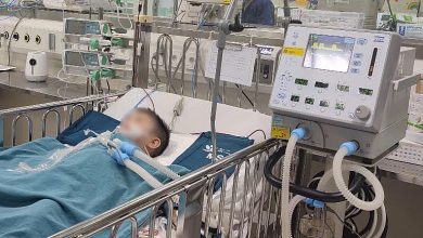 Bé trai 4 tuổi hồi phục sau chấn thương, phản ánh vụ cấp cứu