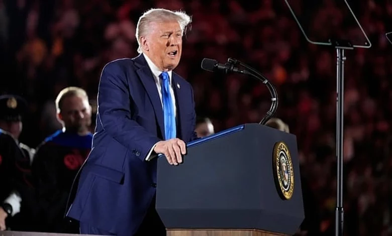 Trump yêu cầu thuế 100% lên phim sản xuất nước ngoài để cứu Hollywood
