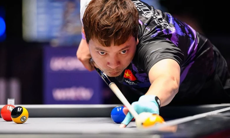 Quốc Hoàng đánh bại thần đồng Philippines, vào vòng 1/8 UK Open
