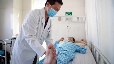 Thay khớp gối: Giải pháp cho người thoái hóa khớp lâu năm
