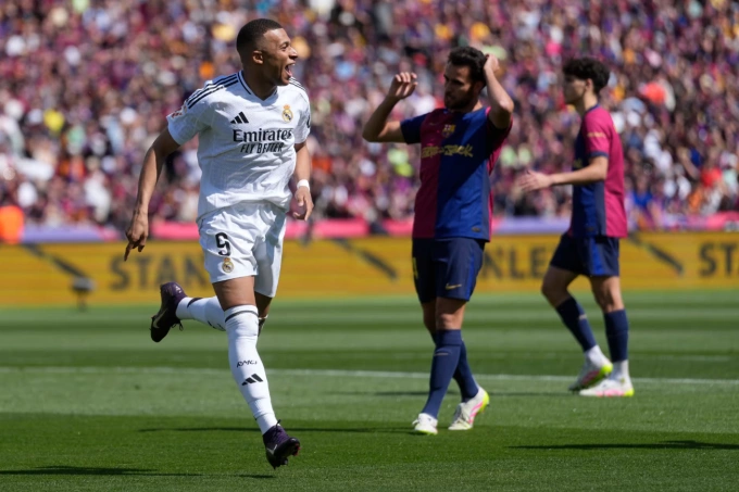 Barca thắng ngược Real, tiến gần chức vô địch La Liga