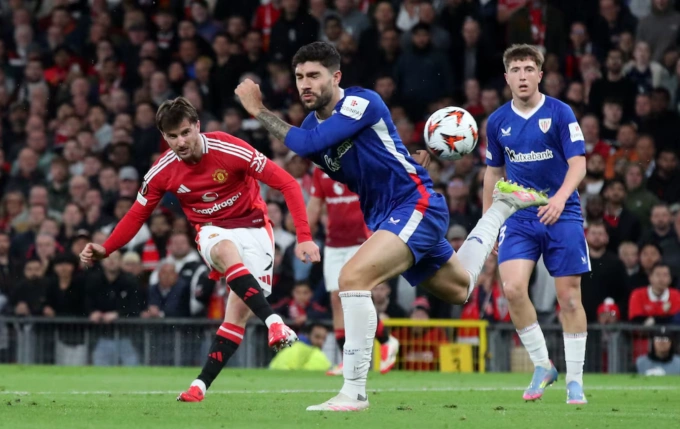 Mason Mount tỏa sáng với tuyệt phẩm trong trận Man Utd đánh bại Bilbao