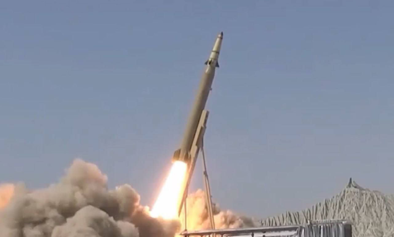 Iran ra mắt tên lửa Qassem Basir vượt qua THAAD và Patriot