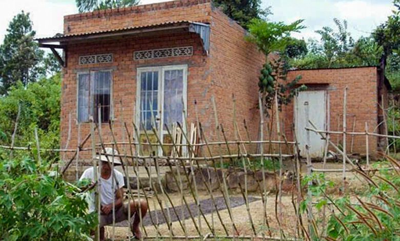 Cha con tự tử trong căn nhà khóa trái cửa ở Lâm Đồng