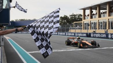 McLaren chiếm lĩnh đường đua Miami với chiến thắng đúp ấn tượng