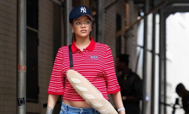 Rihanna lấn sân thời trang với túi hình bánh mì Pháp ấn tượng