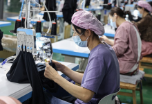 Ước mơ có hai ngày nghỉ cuối tuần của người lao động Trung Quốc