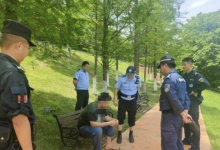 Nhân viên trà sữa kêu gọi giúp đỡ thanh niên có ý định tự tử