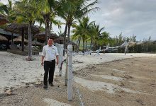 Công ty du lịch tháo dỡ hàng rào thép gai ở Nha Trang